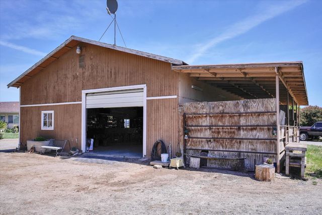 4611 Heather Hills Ln, Oakdale, CA 95361