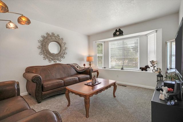 4611 Heather Hills Ln, Oakdale, CA 95361
