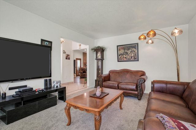 4611 Heather Hills Ln, Oakdale, CA 95361