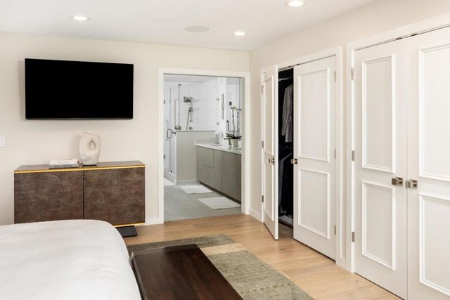 6 Bay Tree, Los Altos, CA 94022