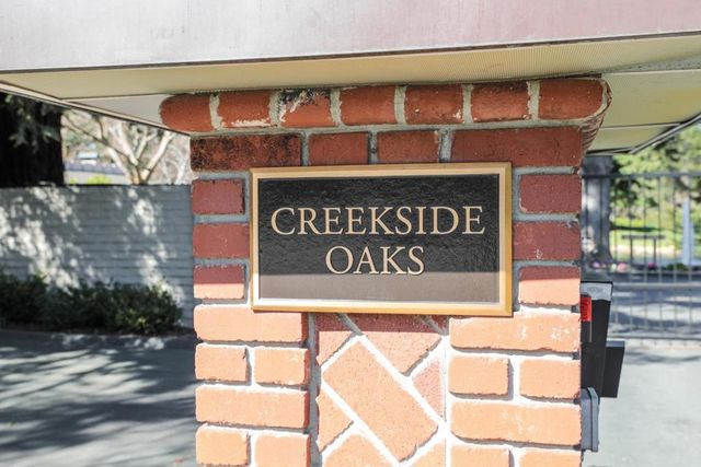 6 Bay Tree, Los Altos, CA 94022
