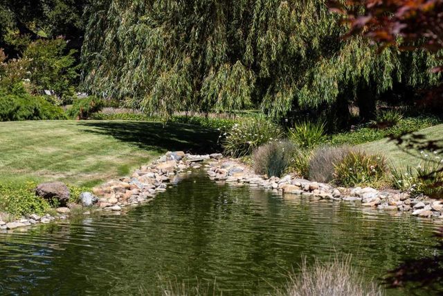 6 Bay Tree, Los Altos, CA 94022