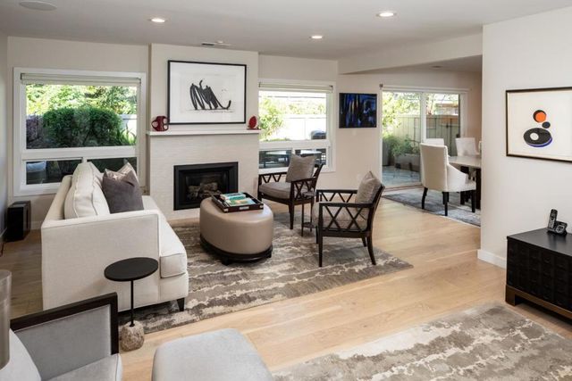 6 Bay Tree, Los Altos, CA 94022