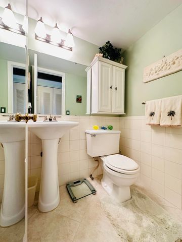 2132 Cambridge F, Deerfield Beach, FL 33442