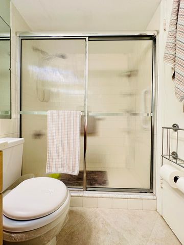 2132 Cambridge F, Deerfield Beach, FL 33442