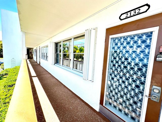 2132 Cambridge F, Deerfield Beach, FL 33442