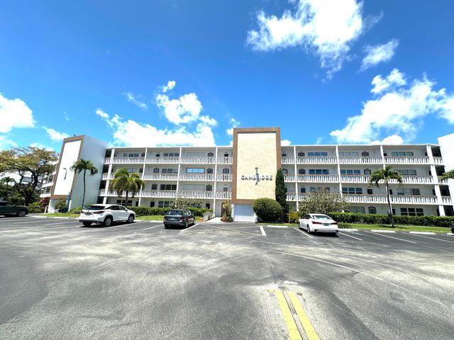 2132 Cambridge F, Deerfield Beach, FL 33442