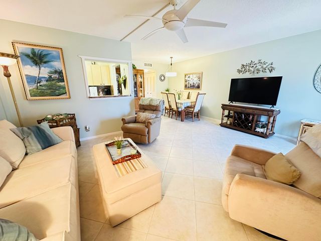 2132 Cambridge F, Deerfield Beach, FL 33442