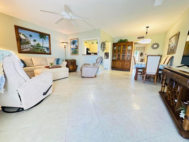 2132 Cambridge F, Deerfield Beach, FL 33442