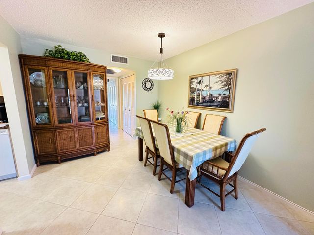 2132 Cambridge F, Deerfield Beach, FL 33442