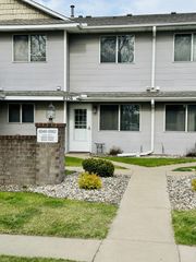 8556 S Pond Trail, Champlin, MN 55316