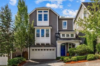 9817 NE 138th Place #20, Kirkland, WA 98034