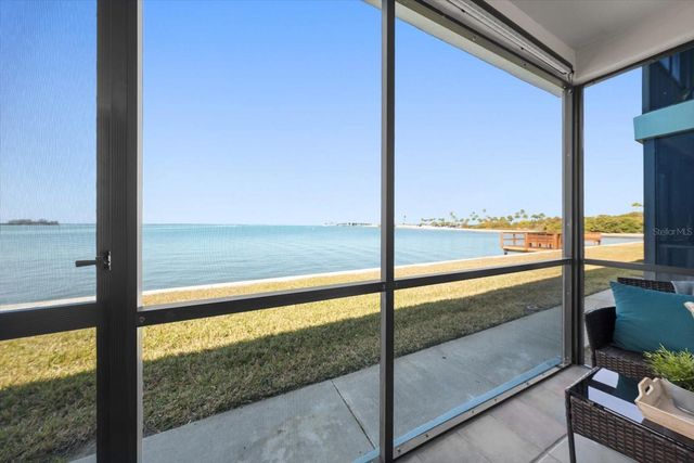 2566 GARY CIRCLE 2, Dunedin, FL 34698