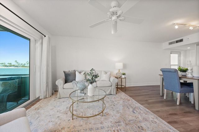 2566 GARY CIRCLE 2, Dunedin, FL 34698