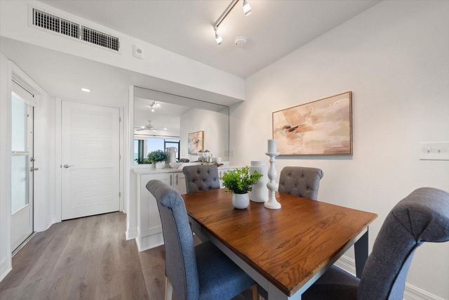 2566 GARY CIRCLE 2, Dunedin, FL 34698