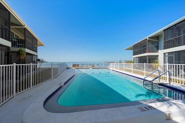 2566 GARY CIRCLE 2, Dunedin, FL 34698