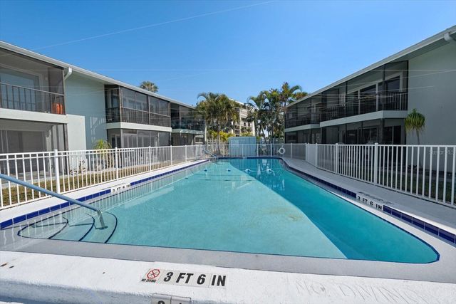 2566 GARY CIRCLE 2, Dunedin, FL 34698