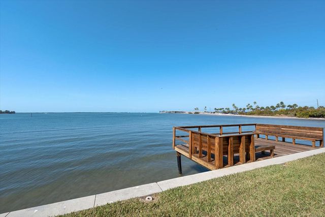 2566 GARY CIRCLE 2, Dunedin, FL 34698