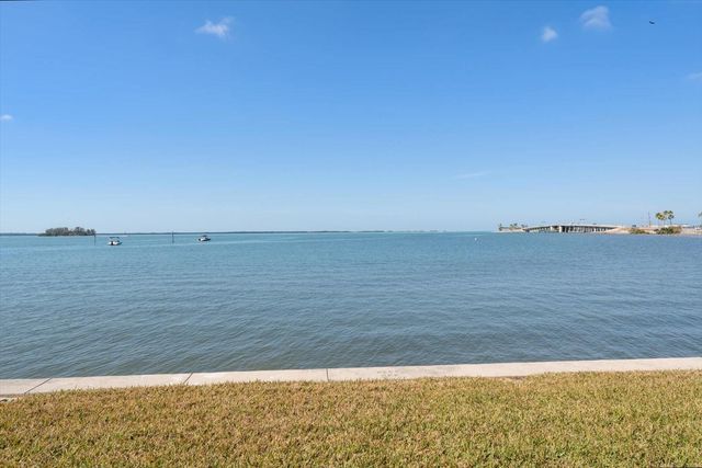 2566 GARY CIRCLE 2, Dunedin, FL 34698