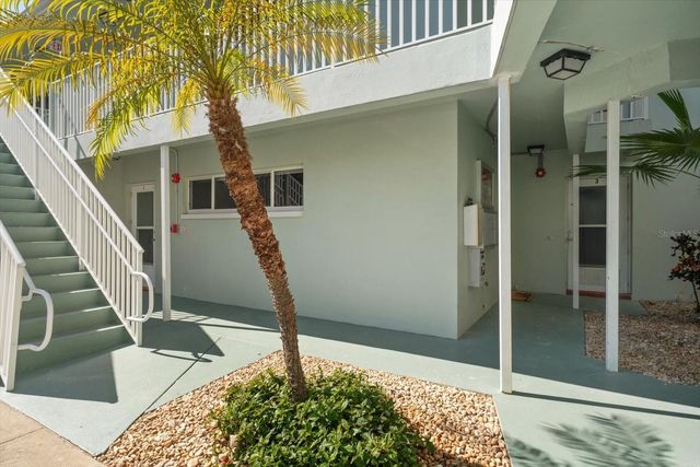 2566 GARY CIRCLE 2, Dunedin, FL 34698