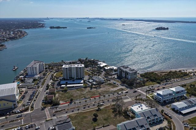 2566 GARY CIRCLE 2, Dunedin, FL 34698