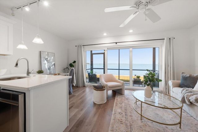 2566 GARY CIRCLE 2, Dunedin, FL 34698