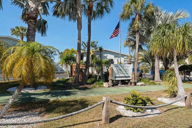 2566 GARY CIRCLE 2, Dunedin, FL 34698