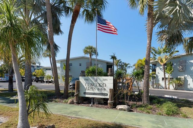 2566 GARY CIRCLE 2, Dunedin, FL 34698