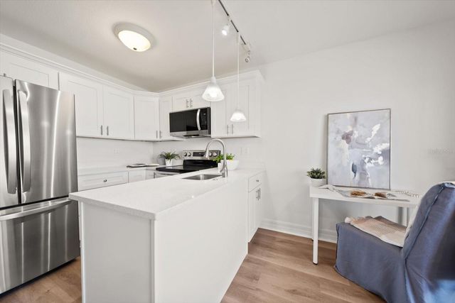 2566 GARY CIRCLE 2, Dunedin, FL 34698