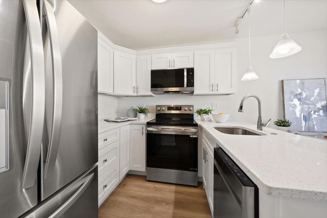 2566 GARY CIRCLE 2, Dunedin, FL 34698