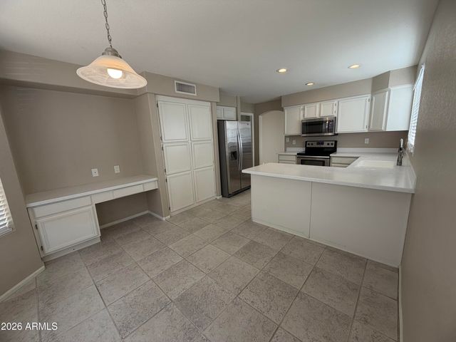 7721 W Tonto Drive, Glendale, AZ 85308