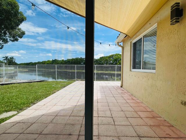 4354 Mahogany Ridge Drive, Weston, FL 33331