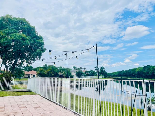 4354 Mahogany Ridge Drive, Weston, FL 33331