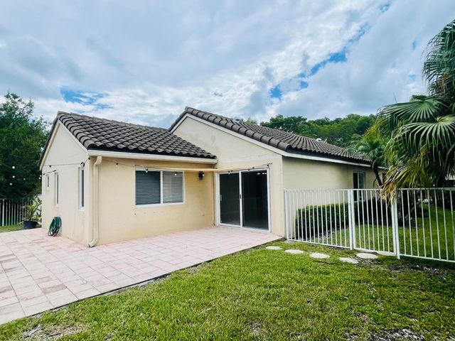 4354 Mahogany Ridge Drive, Weston, FL 33331