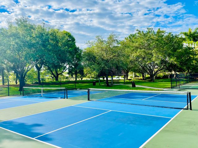 4354 Mahogany Ridge Drive, Weston, FL 33331