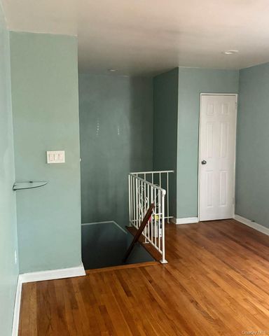 23424 133rd Avenue Upper, Rosedale, NY 11422