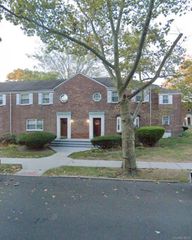 23424 133rd Avenue Upper, Rosedale, NY 11422