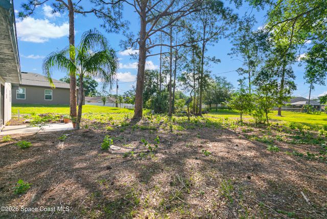 710 Airoso Road SE, Palm Bay, FL 32909