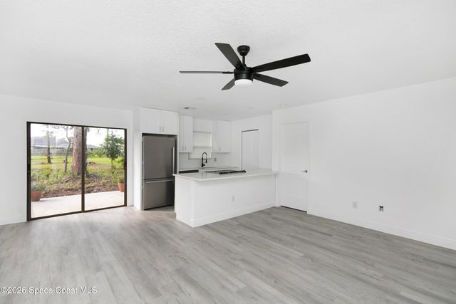 710 Airoso Road SE, Palm Bay, FL 32909
