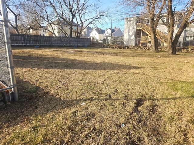 53 Howard Ave, New Bedford, MA 02745