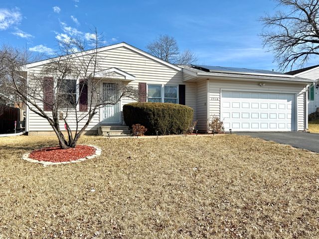 2910 17th Street, Rockford, IL 61109