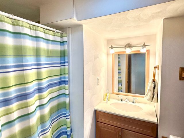 2910 17th Street, Rockford, IL 61109