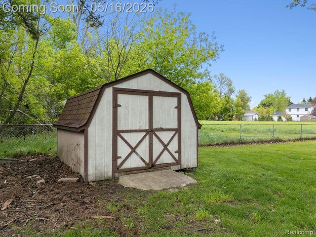 12489 Jennings Road, Linden, MI 48451
