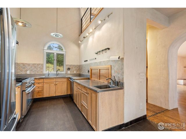 1000 Alaska Rd, Boulder, CO 80302