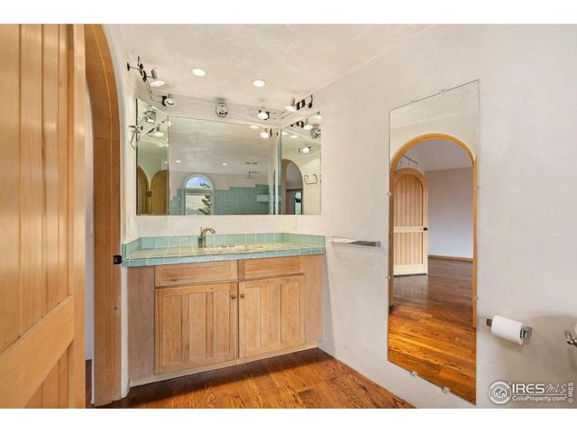 1000 Alaska Rd, Boulder, CO 80302