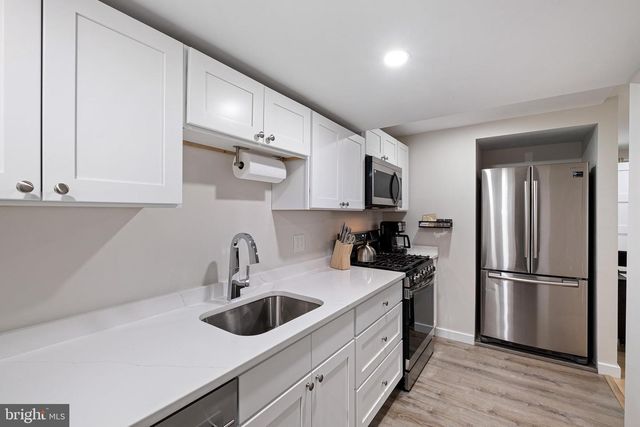 708 AMBLESIDE DR, Wilmington, DE 19808