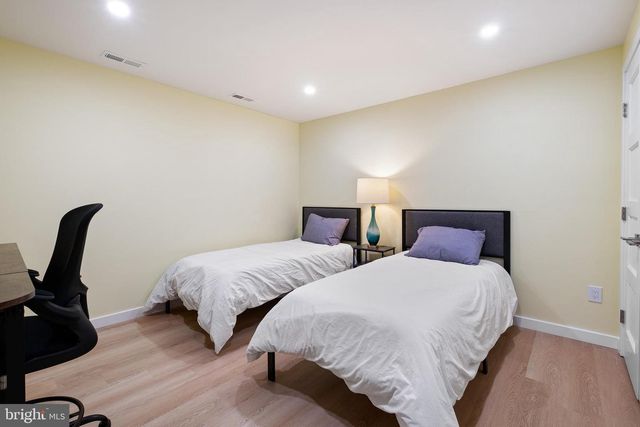 708 AMBLESIDE DR, Wilmington, DE 19808