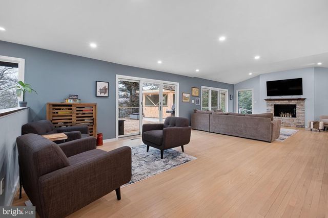 708 AMBLESIDE DR, Wilmington, DE 19808