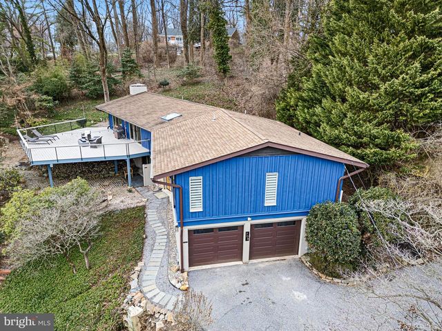 708 AMBLESIDE DR, Wilmington, DE 19808