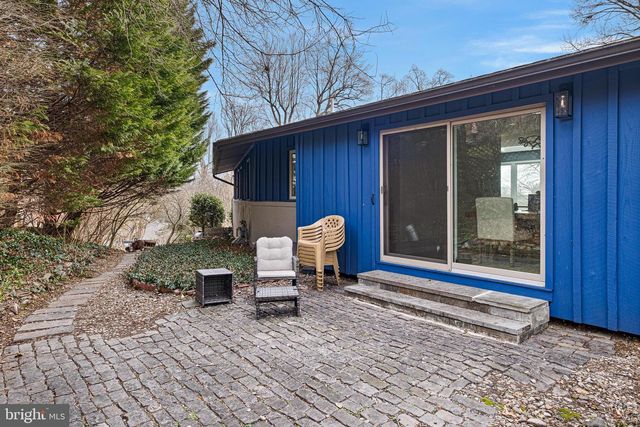 708 AMBLESIDE DR, Wilmington, DE 19808